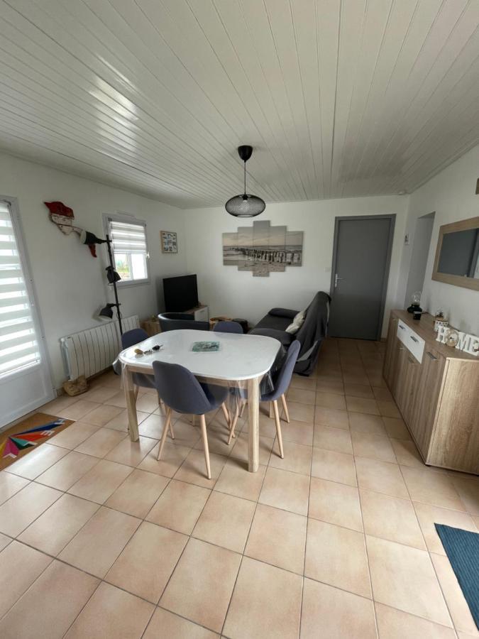 Petite Maison Au Calme, Dans Une Impasse L'Epine  외부 사진